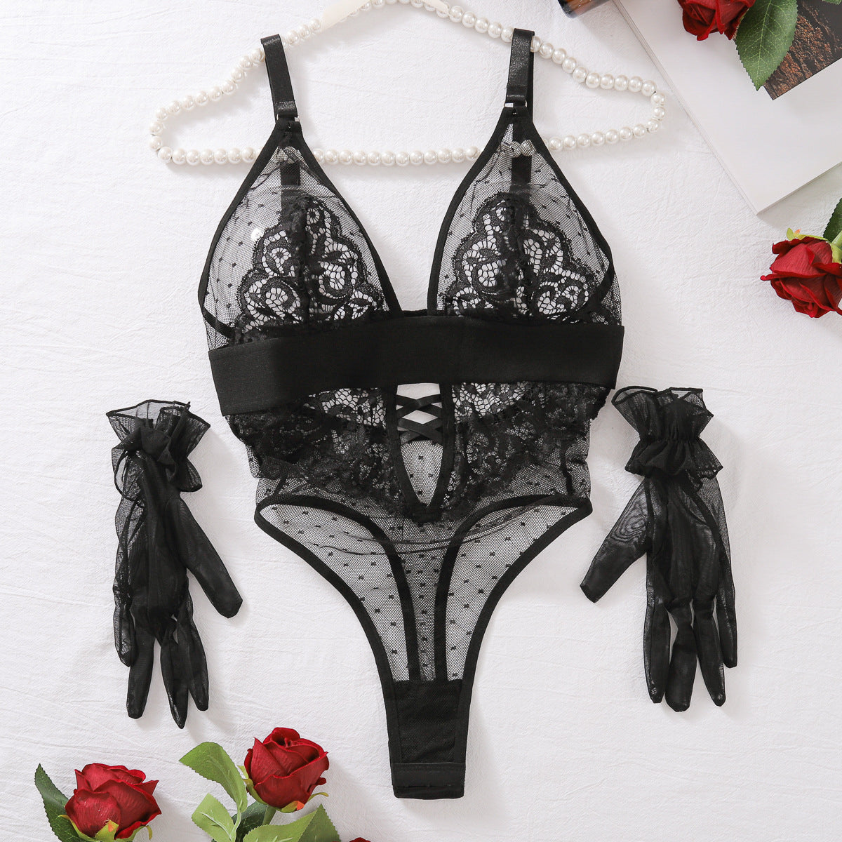 Body koronkowe z delikatnym wzorem Seonaid