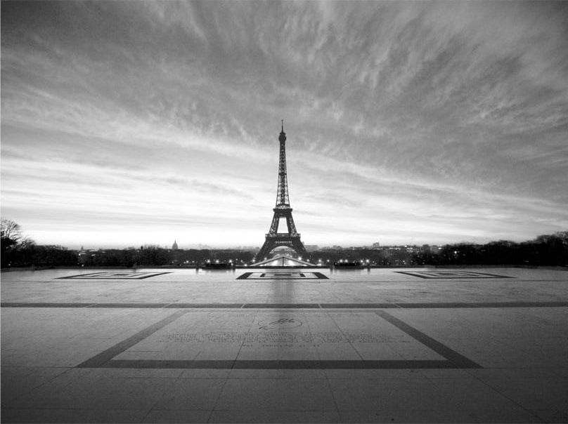 DecoNest Fototapeta - The Iron Lady - 200X154