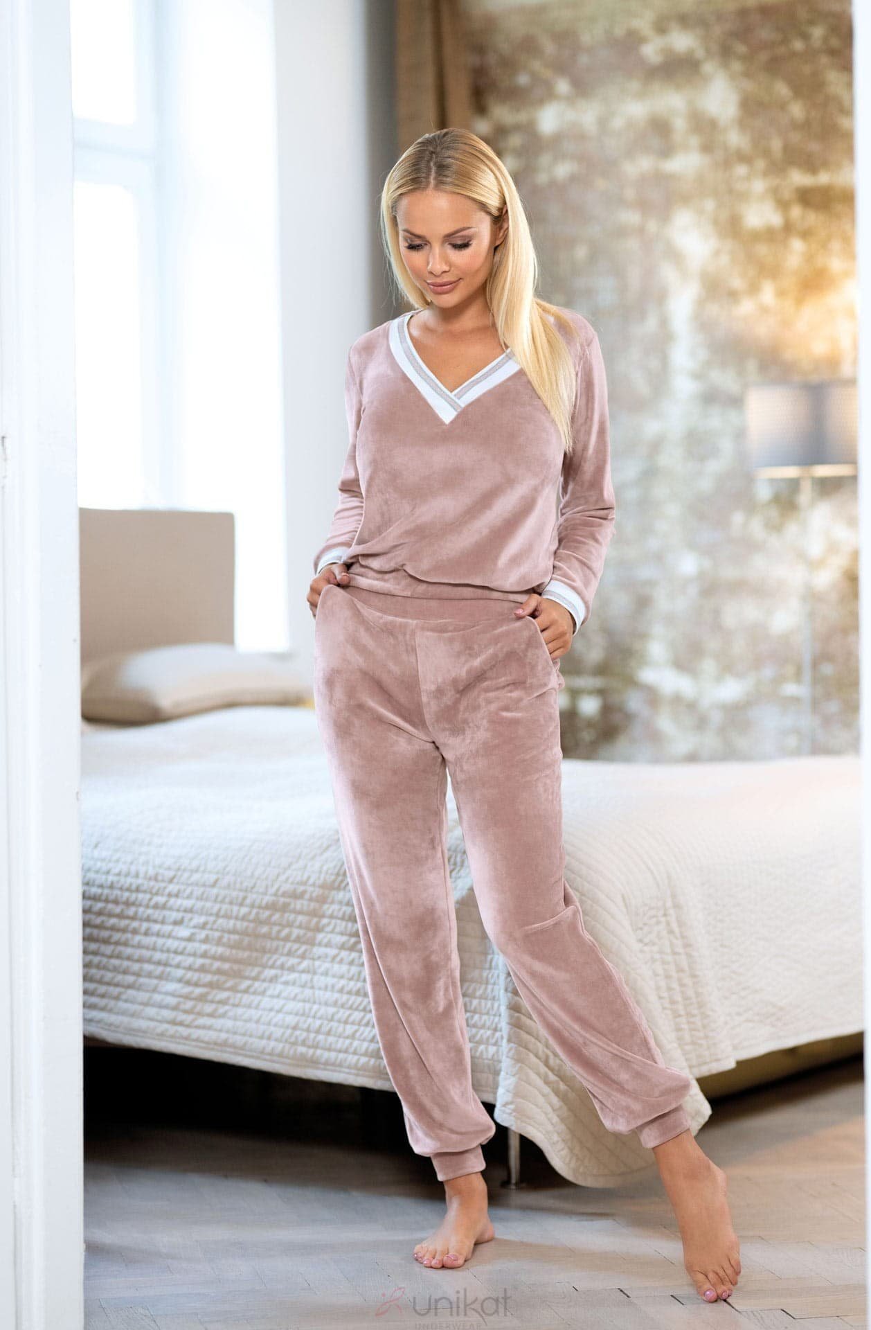 Unikat Komplet "GERI" dres (kolor CZARNY, rozmiar XS)