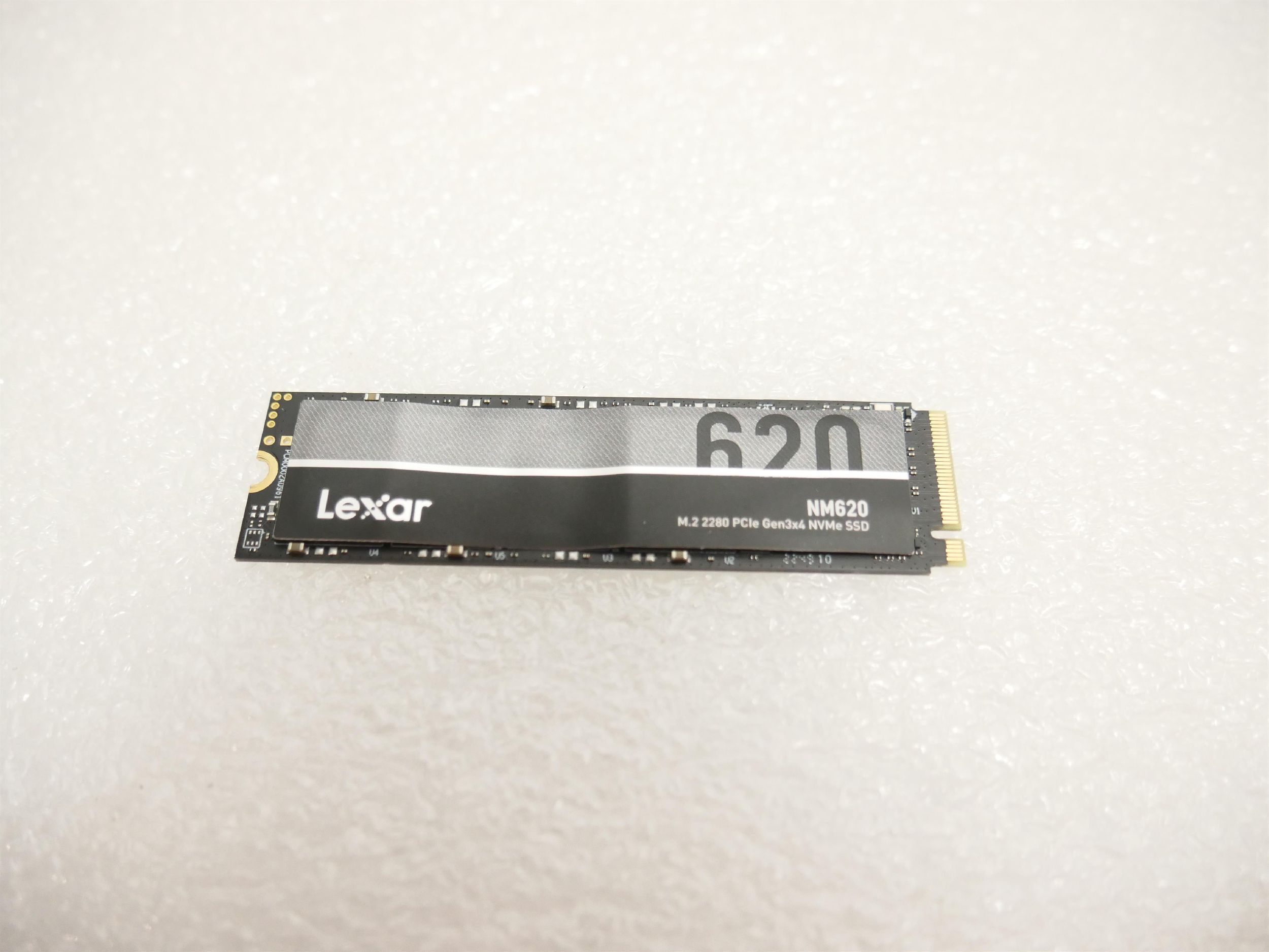 Dysk SSD Lexar NM620 512GB M.2 2280 PCI-E x4 Gen3 NVMe (LNM620X512G-RNNNG) [outlet]
