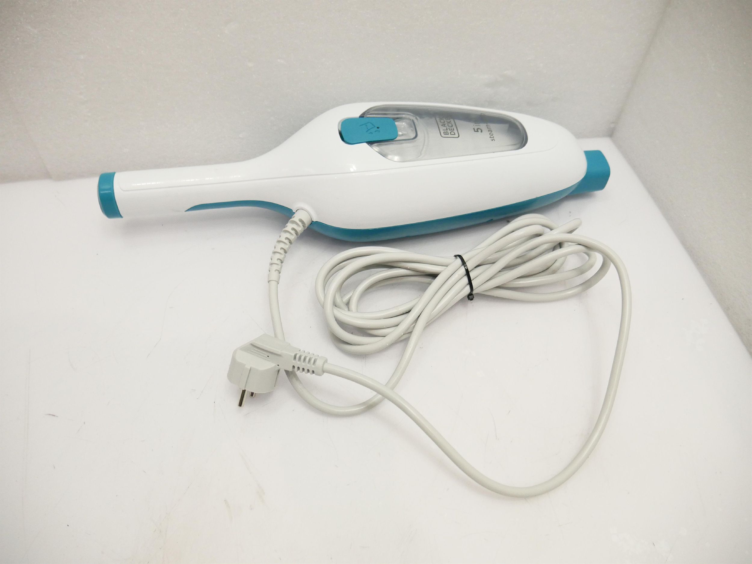 Mop parowy Black&Decker 5 w 1 FSMH13E5 [outlet]