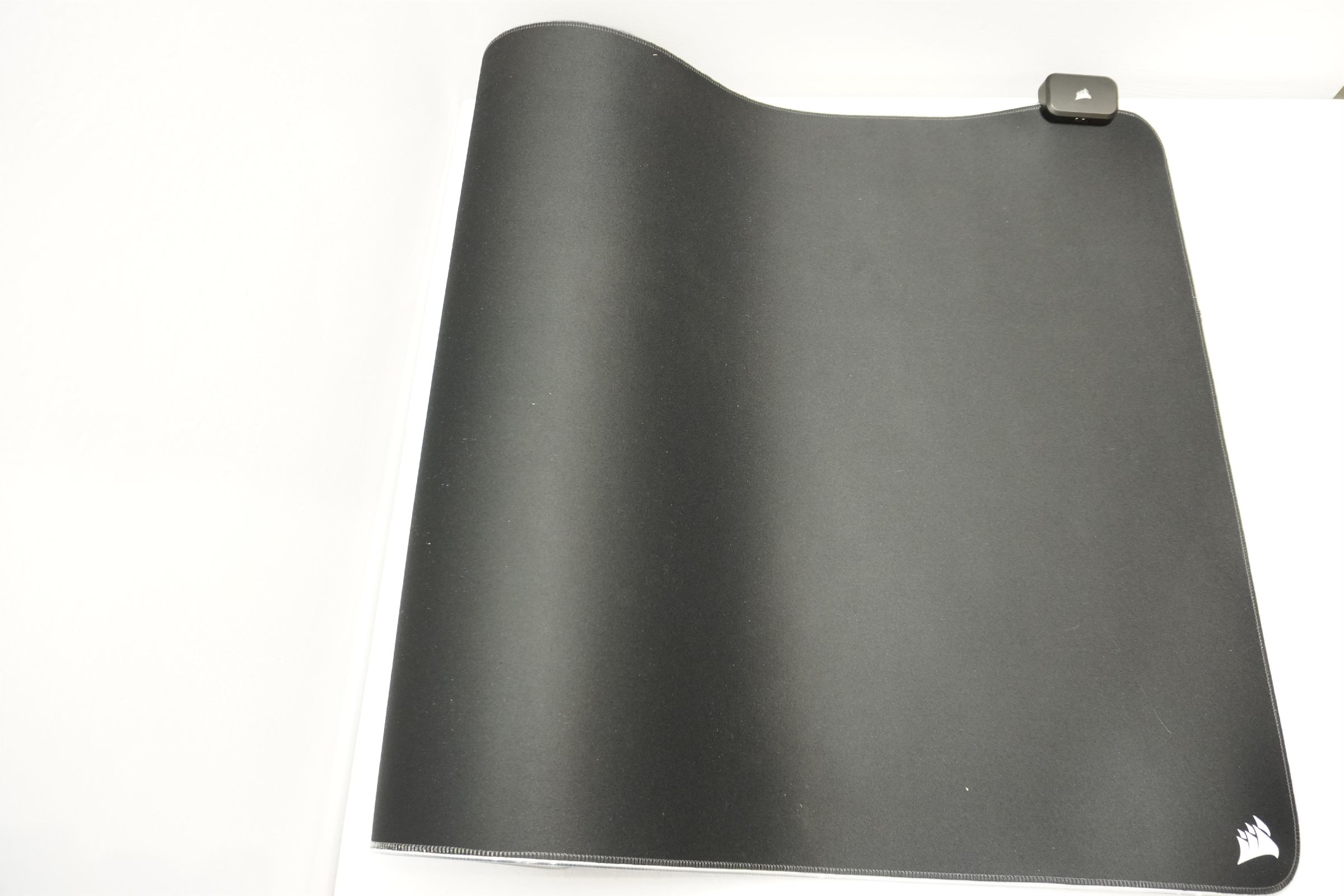 Podkładka Corsair MM700 RGB Gaming Mouse Pad XXXL (CH-9417080-WW) [outlet]