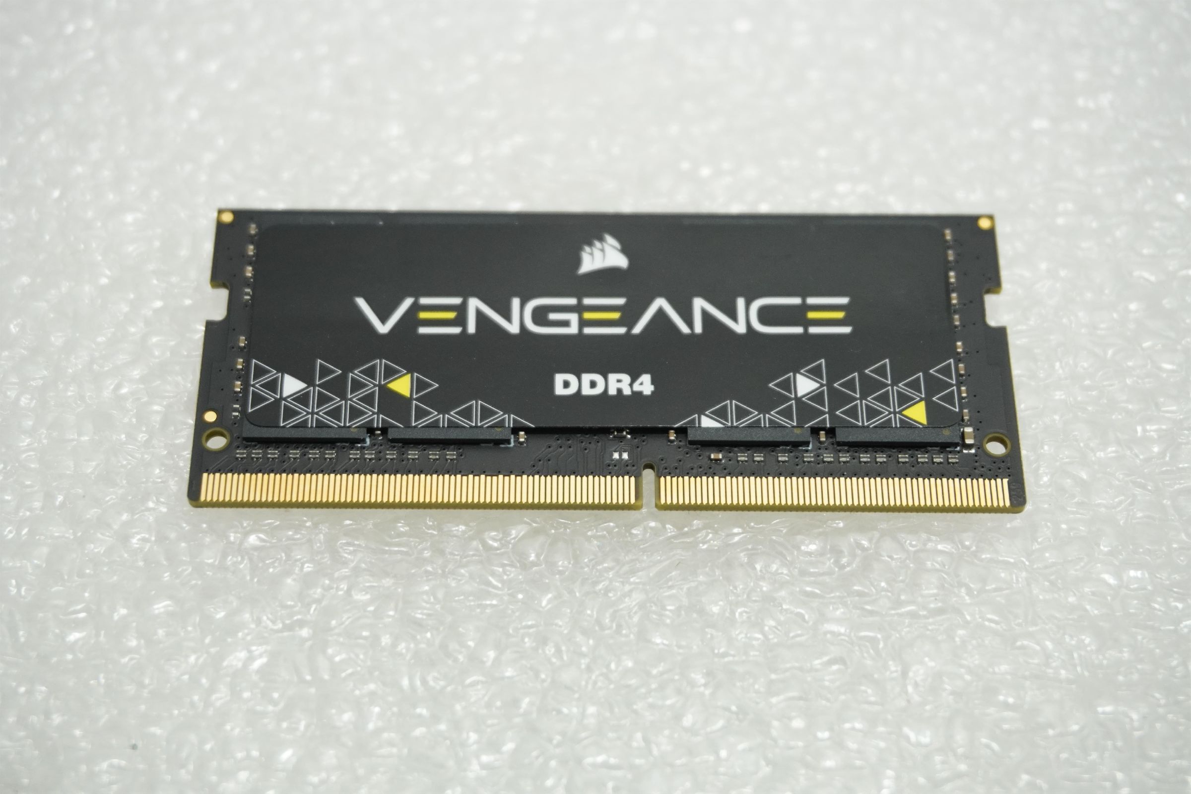 Pamięć do laptopa Corsair Vengeance, SODIMM, DDR4, 32 GB, 3200 MHz, CL22 (CMSX32GX4M1A3200C22) [outlet]