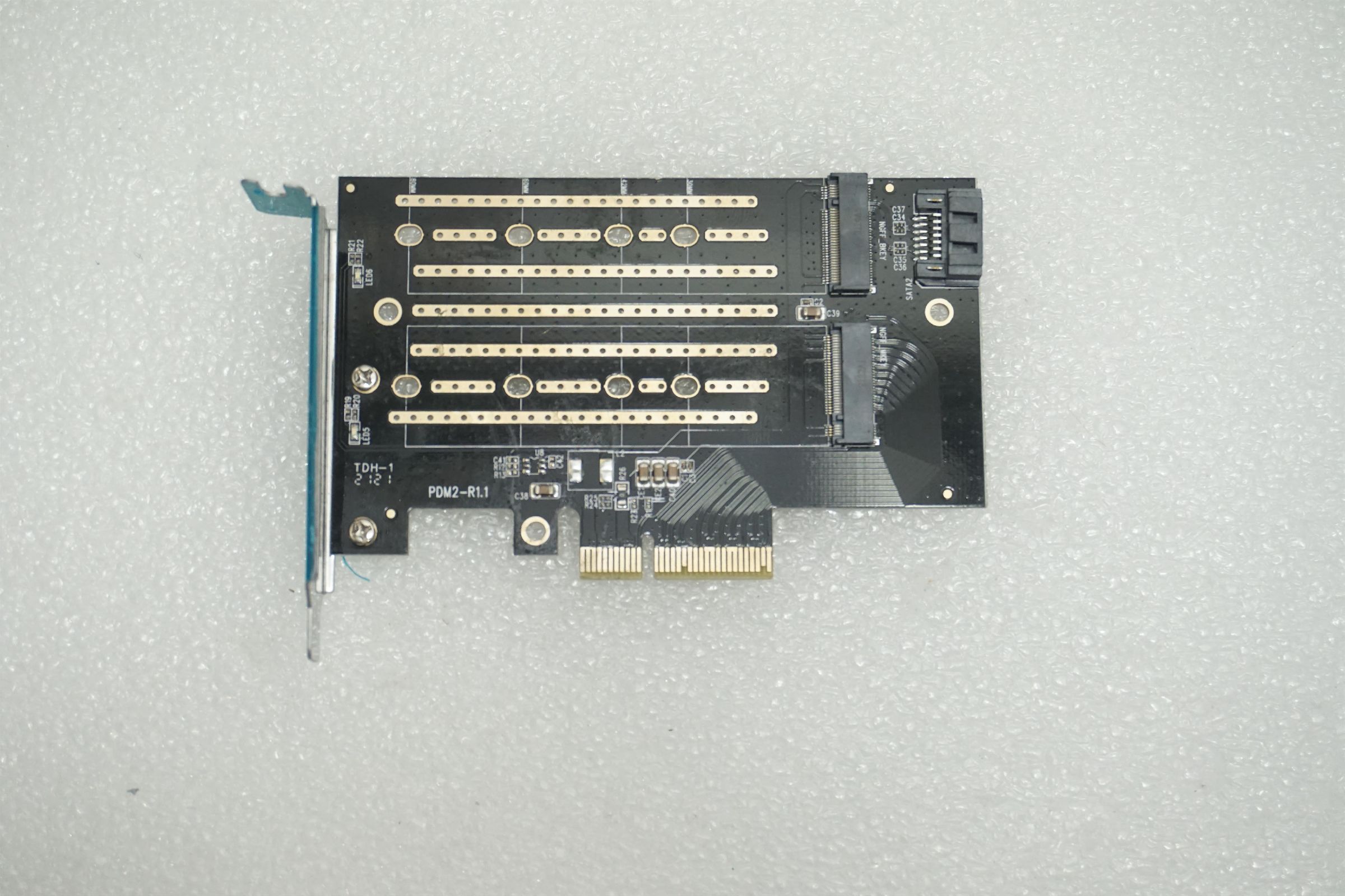Kontroler Orico Karta PCI-E na M.2 NVMe i M.2 SATA [outlet]