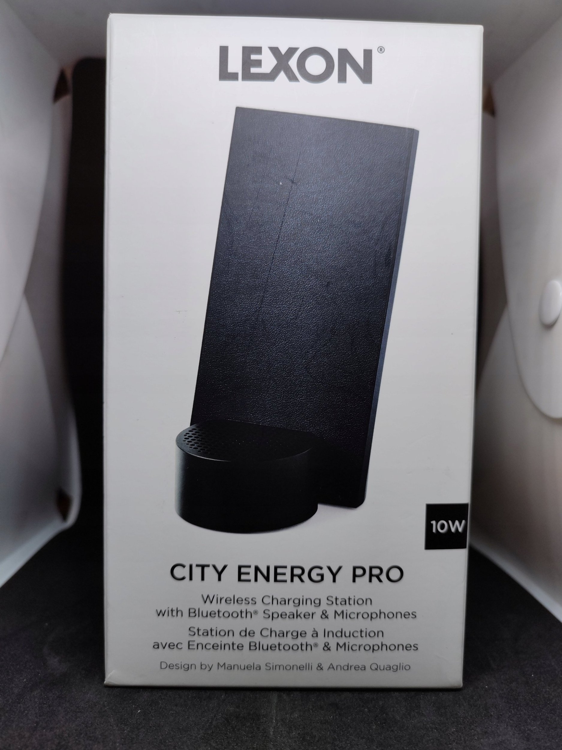 Głośnik Lexon City Energy Pro 10W inductive charger with bluetooth speaker black/black LD145N