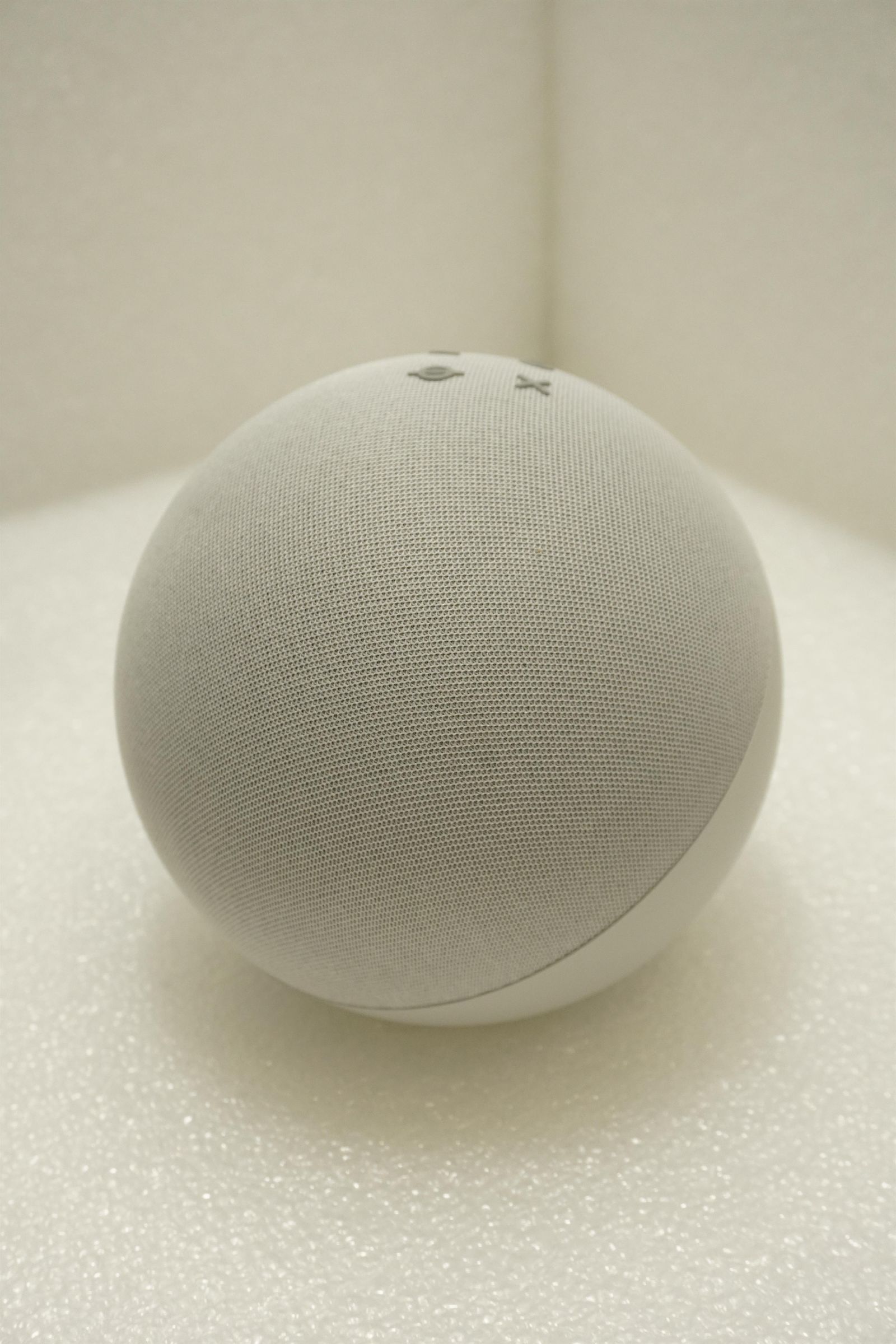 Echo 4. generacji Glacier White [outlet]