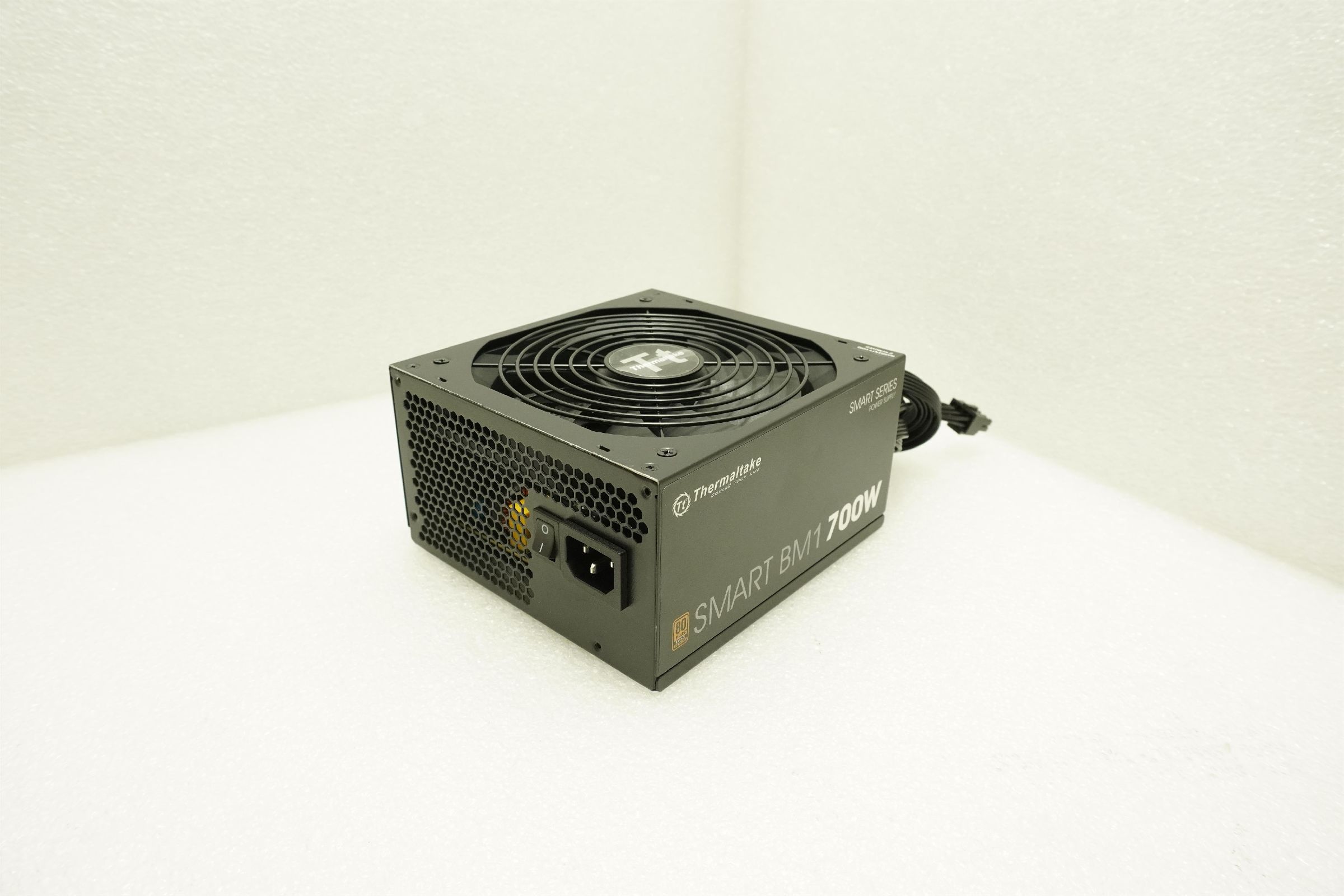 Zasilacz Thermaltake Smart BM1 700W (PS-SPD-0700MNSABE-1) [outlet]