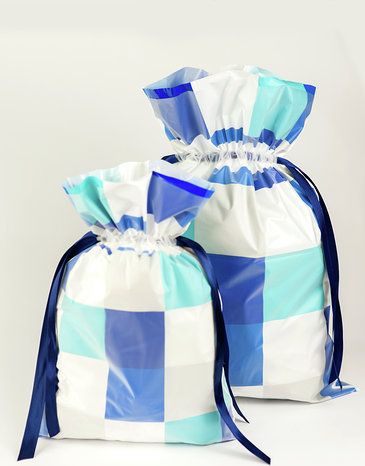 PAKADO Worek niebieski kwadraty 30x45cm