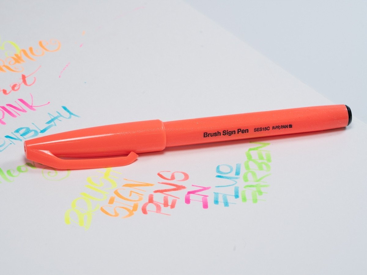 Pentel Pisak pędzelkowy Brush Sign Pen SES15C fluo