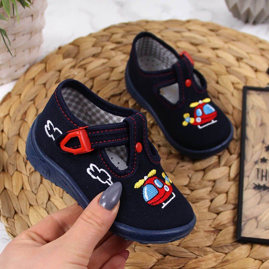 Nazo Kapcie chłopięce domowe do przedszkola granatowe Nazo 25