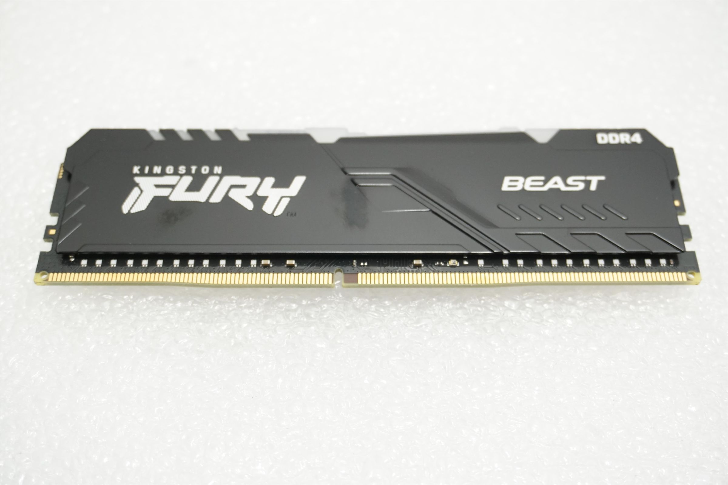 Pamięć Kingston Fury Beast RGB, DDR4, 16 GB, 3200MHz, CL16 (KF432C16BB1A/16) [outlet]
