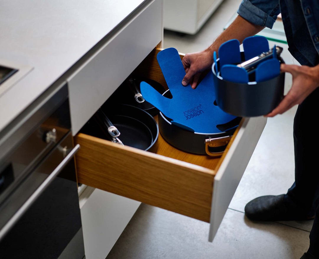 Joseph Joseph Space 3pc Pan- Protector set