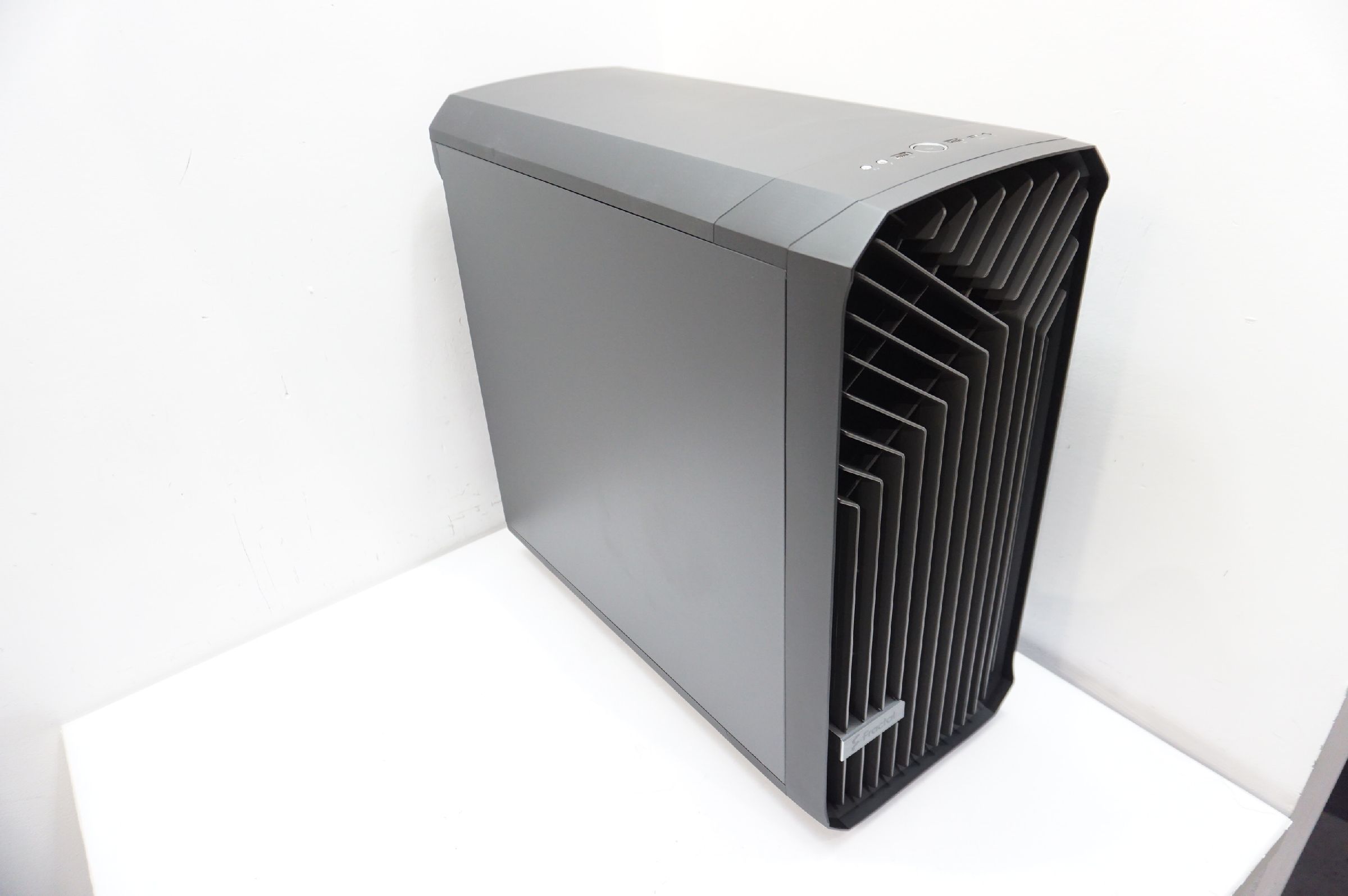 Obudowa Fractal Design Torrent Black Solid (FD-C-TOR1A-05) [outlet]