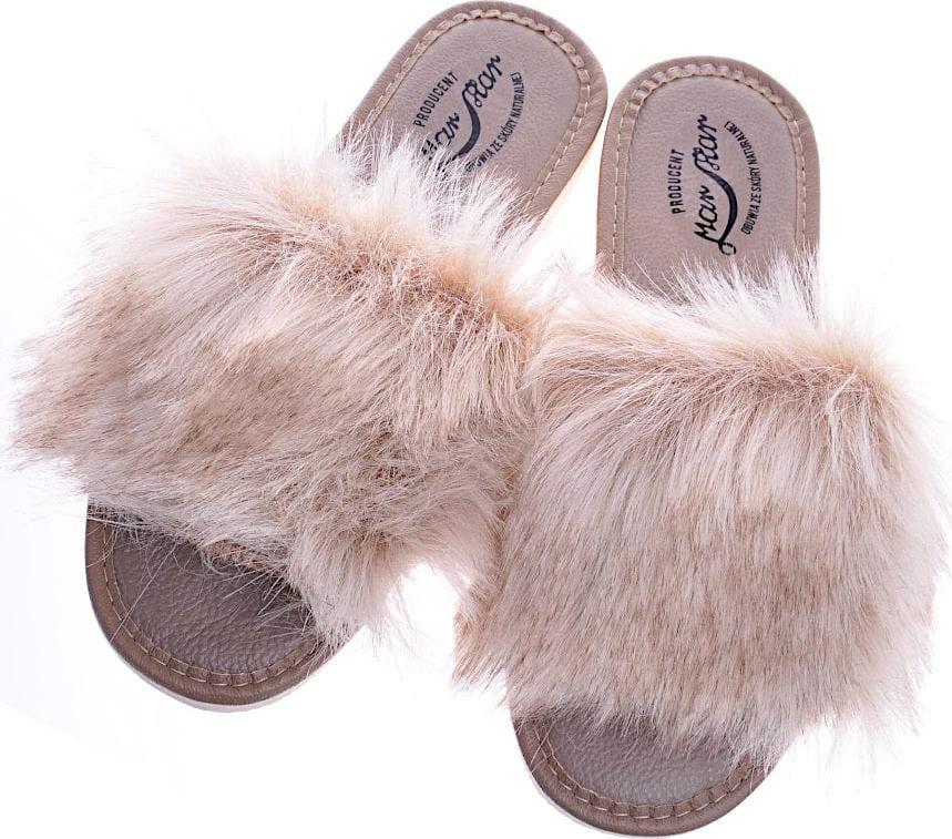 Pantofelek24 Beżowe damskie klapki z kudłatym futerkiem Premium /G9-1 11405 S292/ 40
