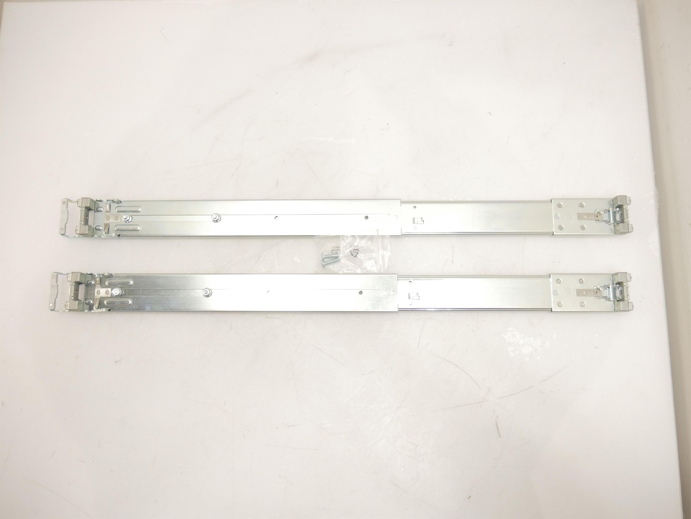 Qnap Szyny montażowe do modeli 2U (RAIL-B02) [outlet]