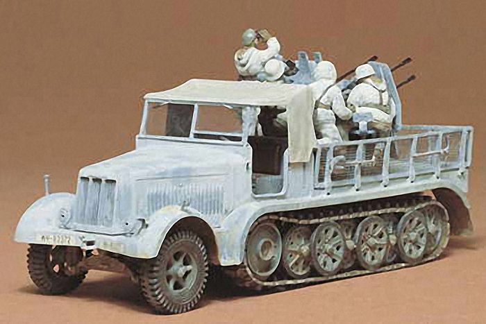 Tamiya German 8T Half Track Sdkfz 71 - 35050