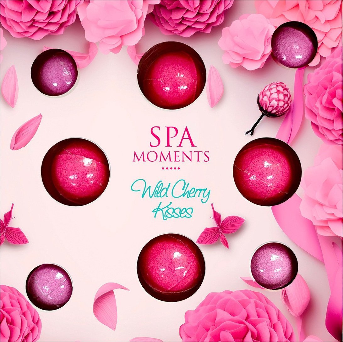 Spa Moments Zestaw kul do kąpieli wild cherry kisses 4x30g, 4x20g-różowe 80g