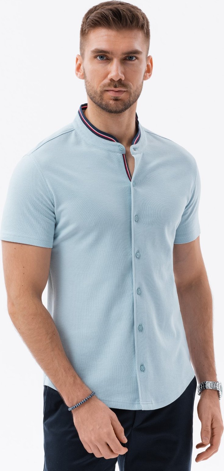Ombre Koszula męska dzianinowa z krótkim rękawem i kolorową stójką błękitna V3 OM-SHSS-0101 S