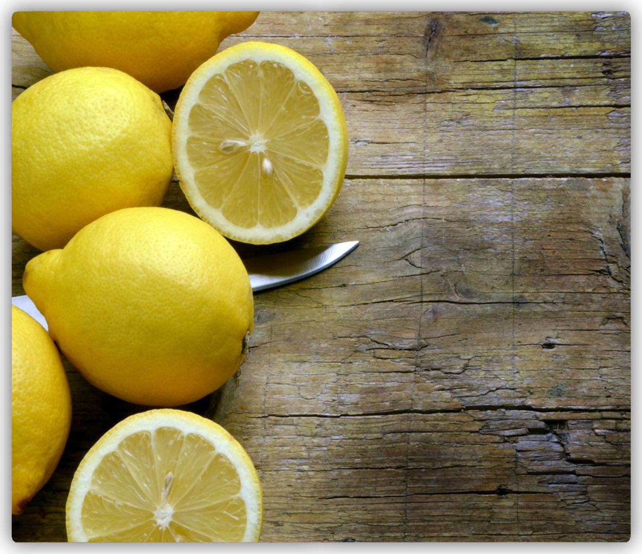 Deska do krojenia Tulup szklana Cytryny na drewnie 3 60x52cm