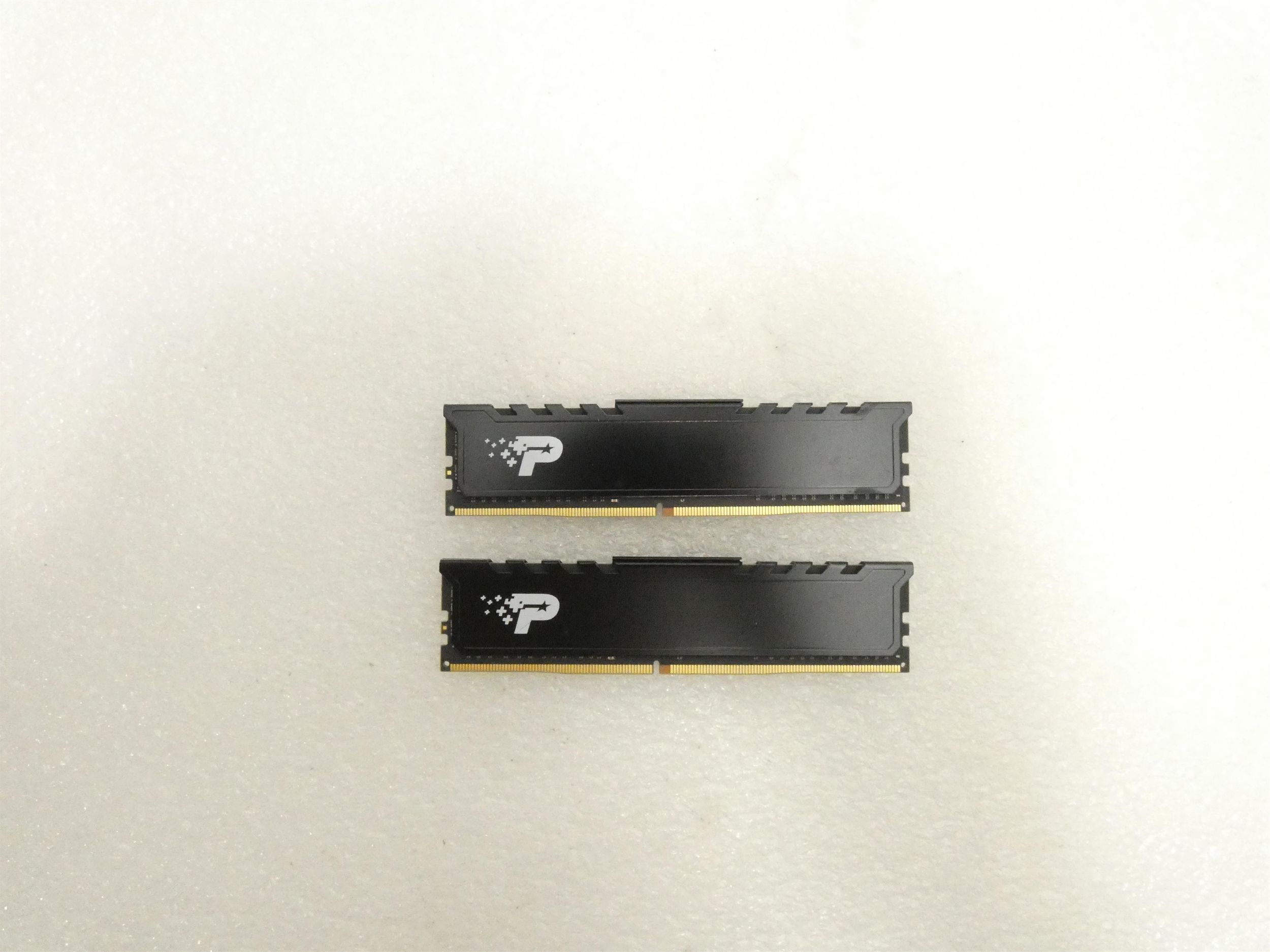 Pamięć Patriot Signature Premium, DDR4, 16 GB, 3200MHz, CL22 (PSP416G3200KH1) [outlet]