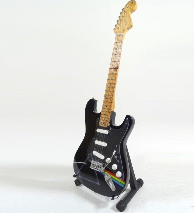 Giftdeco Mini gitara - Pink Floyd z drewna mahoniowego