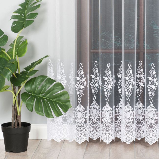 Markizeta Firanka biała haftowana z samym dołem 121377 wys. 250 cm.