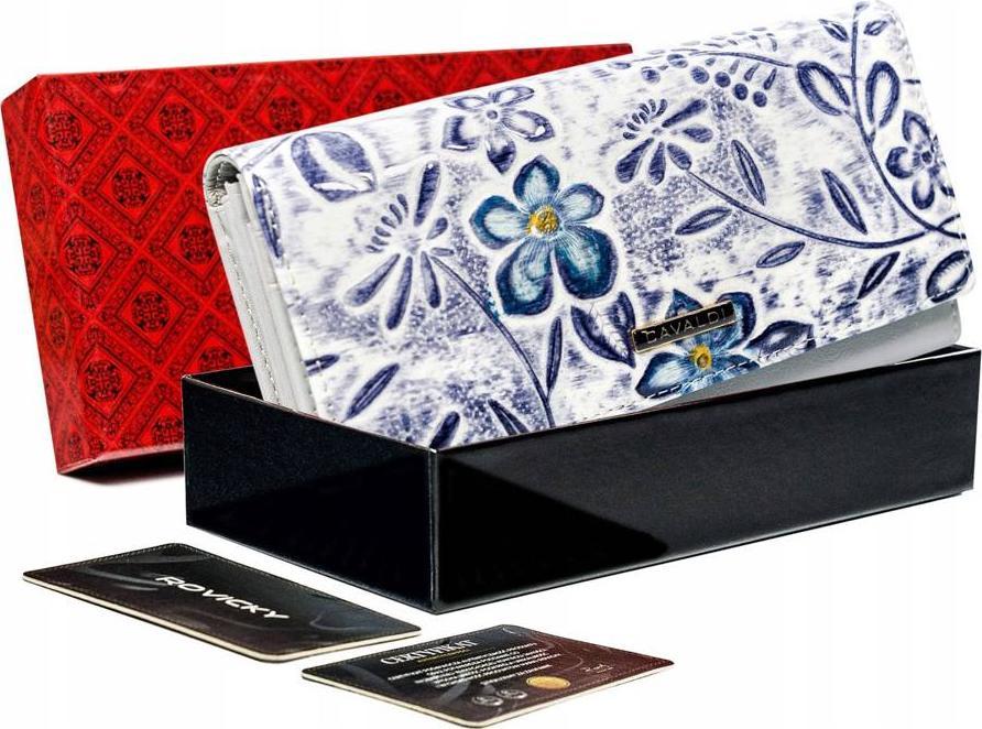 4U Cavaldi Poziomy portfel damski z kwiatowym tłoczeniem Cavaldi NoSize