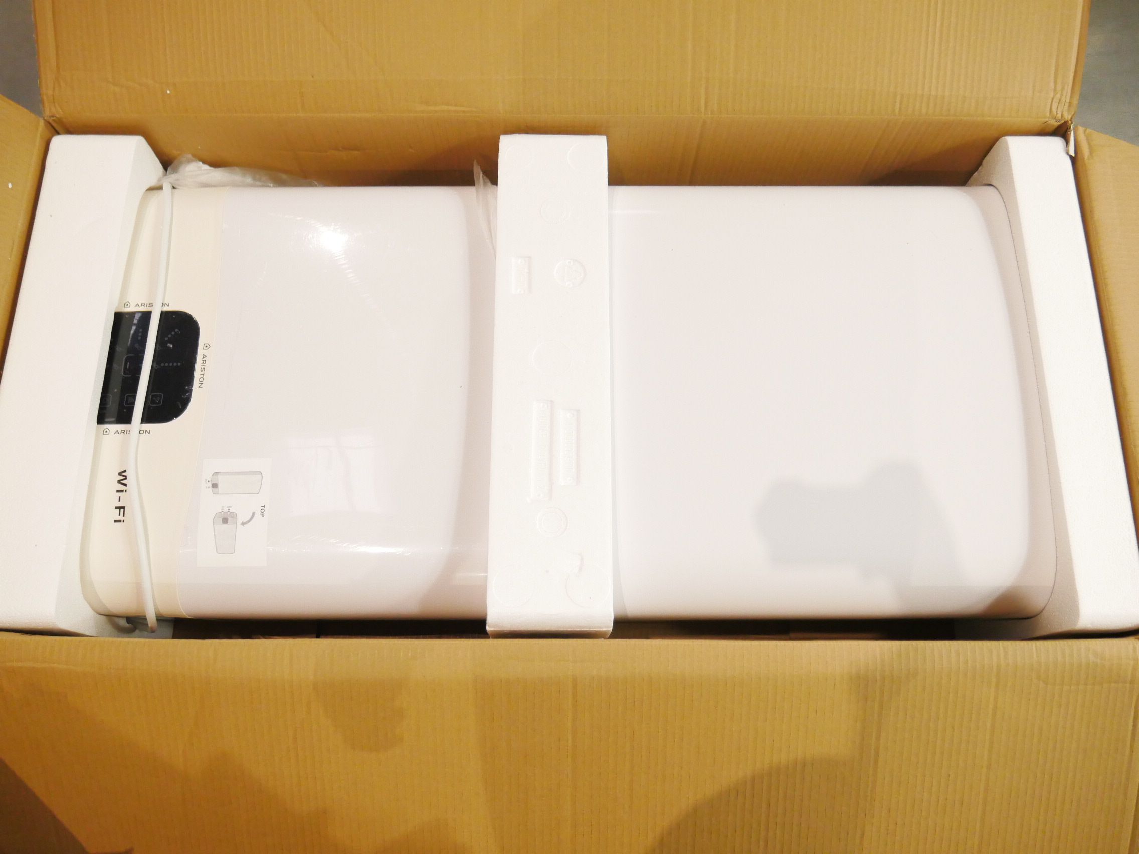 Bojler Ariston Velis WiFi O 80 1.5 kW (3626295) [outlet]