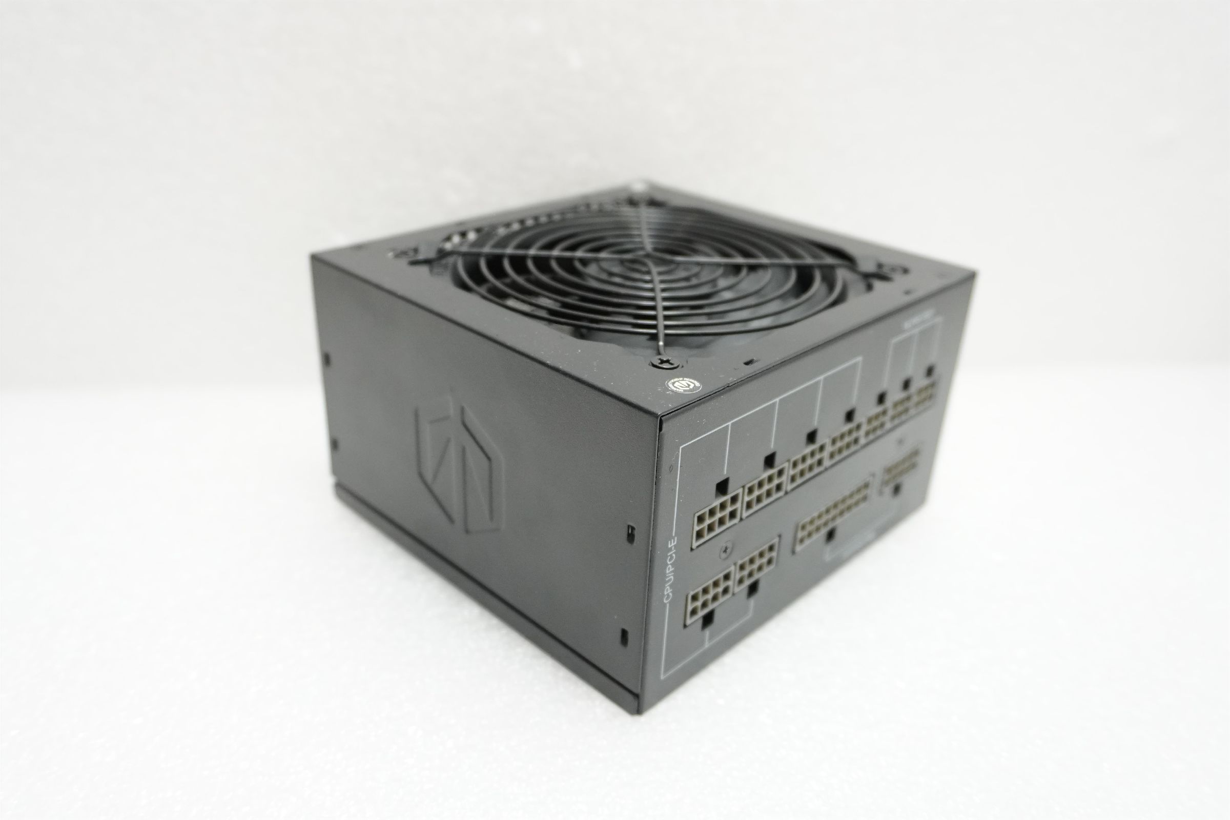 Zasilacz Endorfy Supremo FM5 Gold 750W (EY7A008) [outlet]