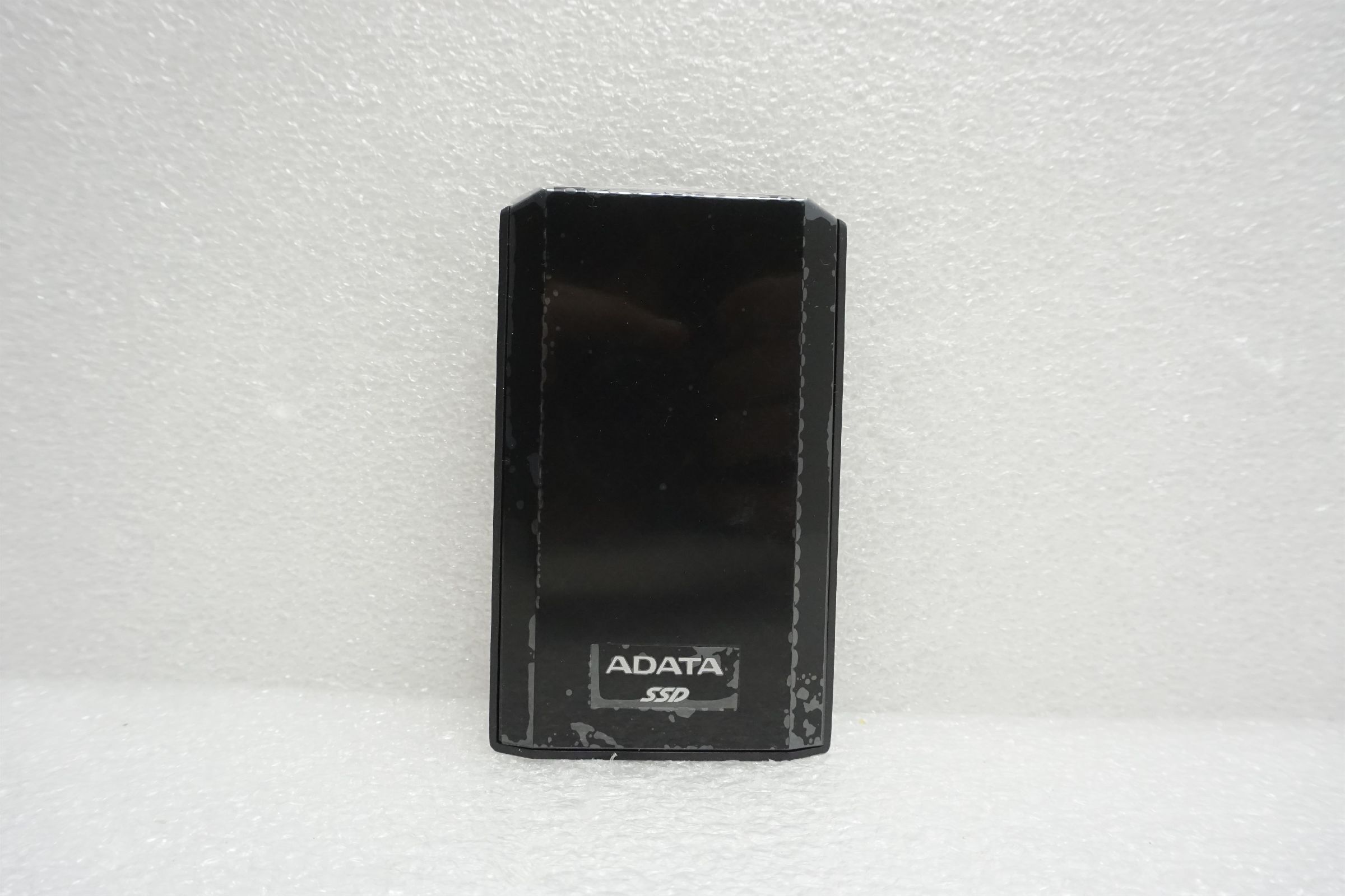 Dysk zewnętrzny SSD ADATA SE900G 1TB Czarny (ASE900G-1TU32G2-CBK) [outlet]