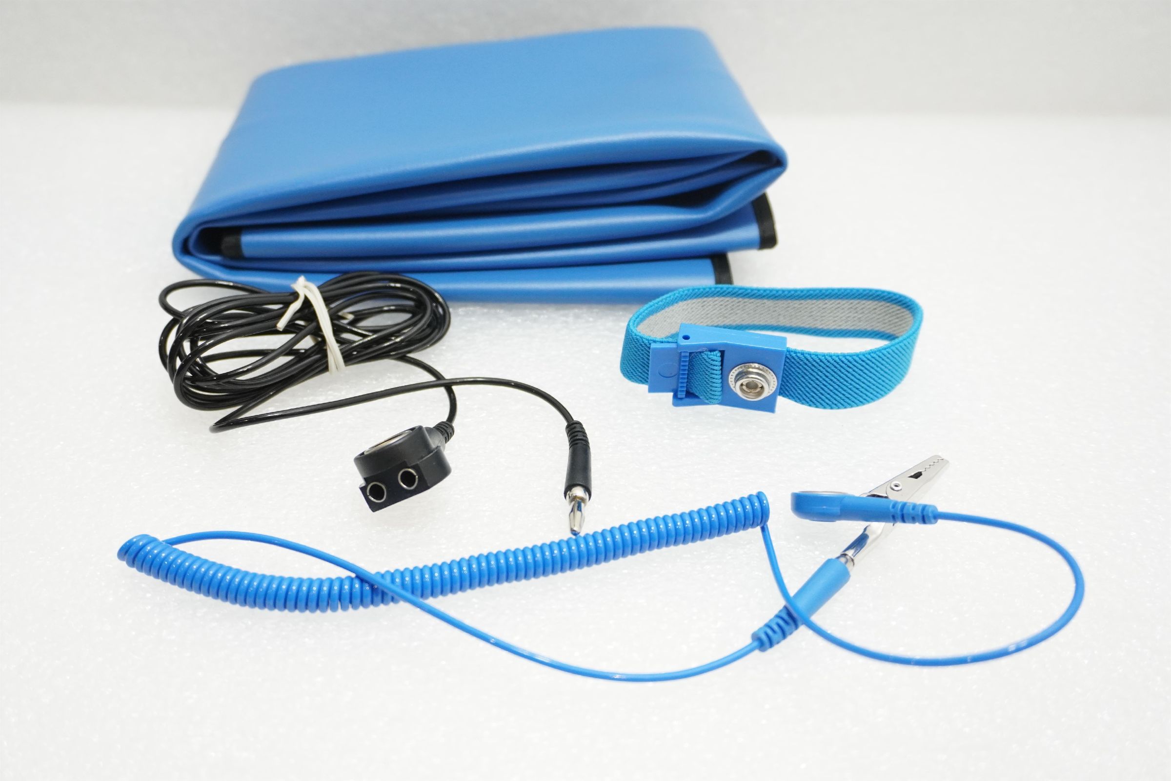 Mata antystatyczna (EU145202-5) [outlet]