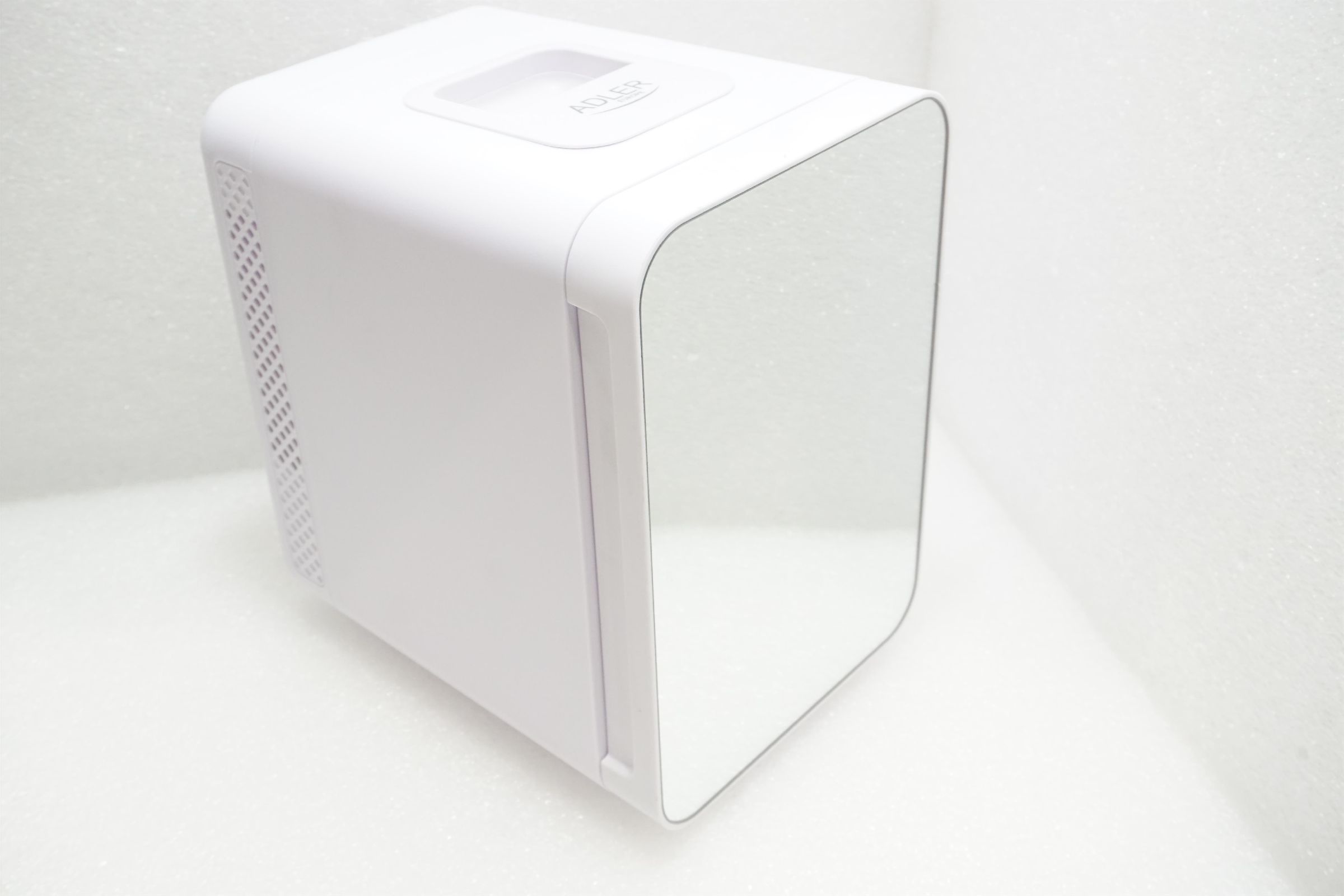 Lodówka turystyczna Adler Mini 4 l [outlet]