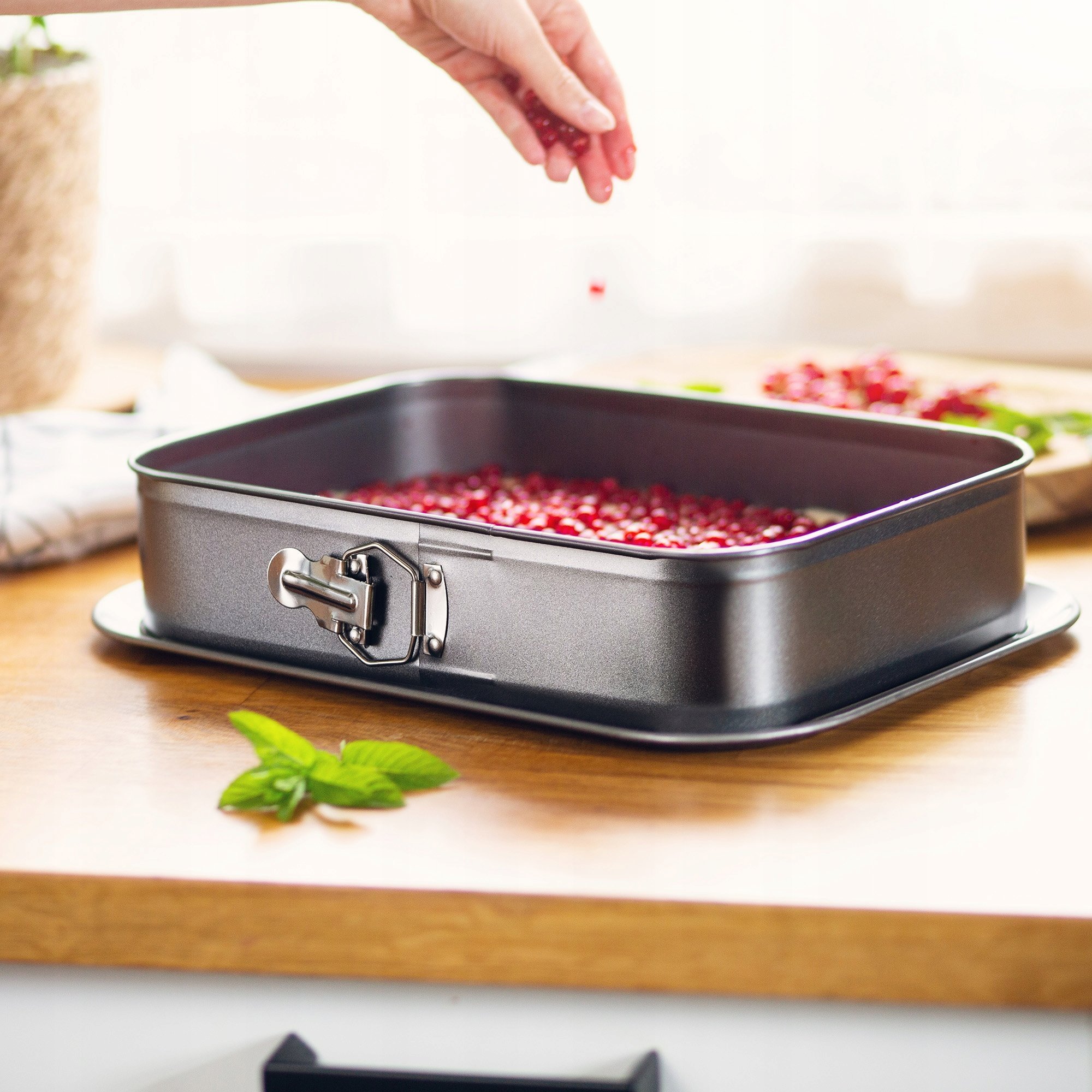 Kadax Tortownica Nieprzywieralna Prostokątna 35x24 cm