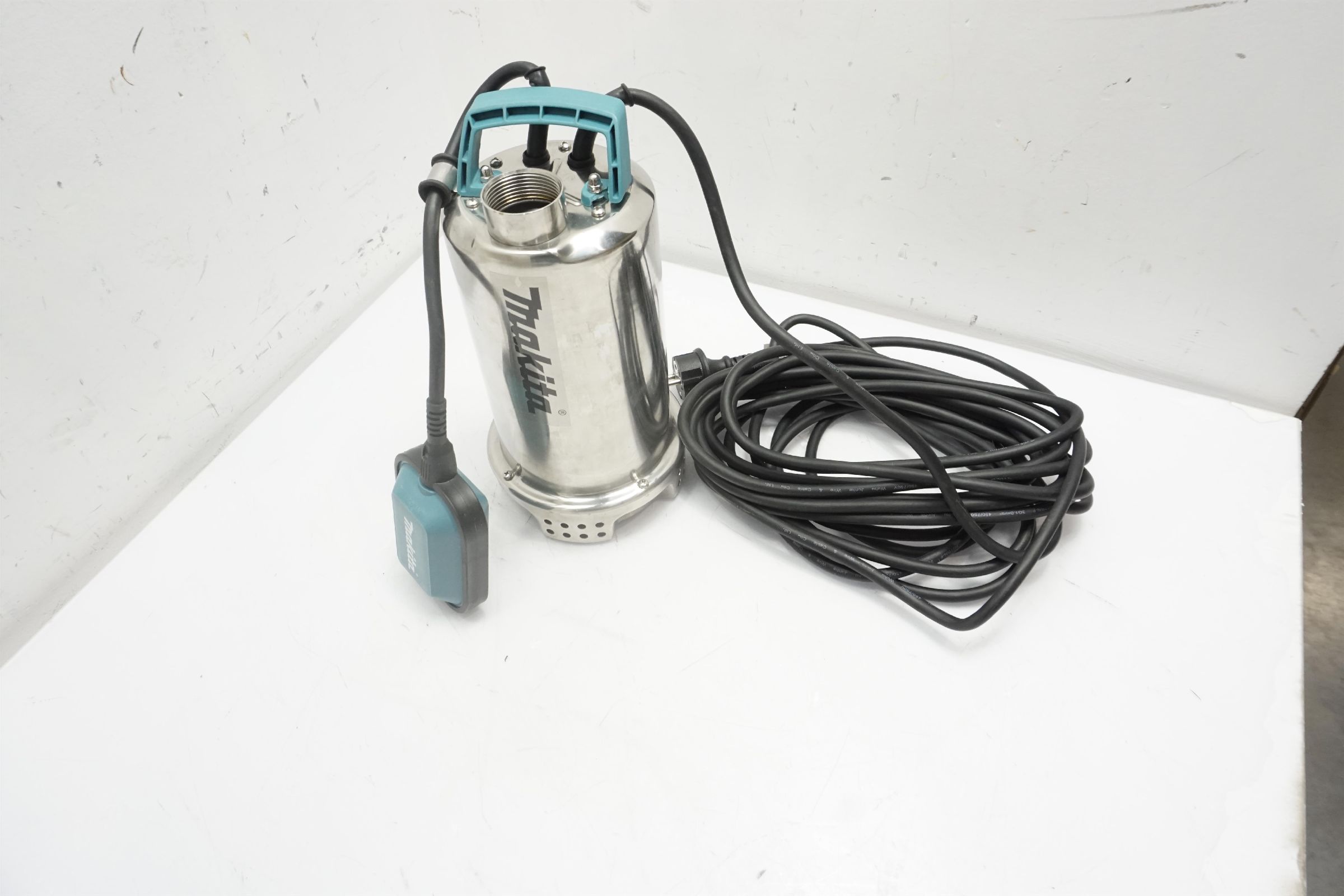 Makita Pompa do wody czystej z pływakiem 1100W 250L/min inox (PF1100) [outlet]