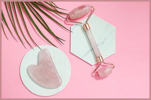 Yeye Zestaw roller + kamień Gua Sha do masażu i relaksu - różowy kwarc