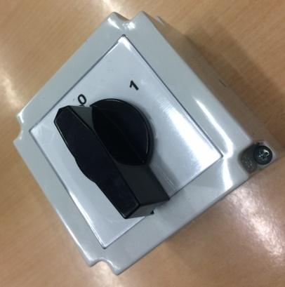 Apator Łącznik krzywkowy 4G25-10-PK z pozycją 0-1 690V 25A