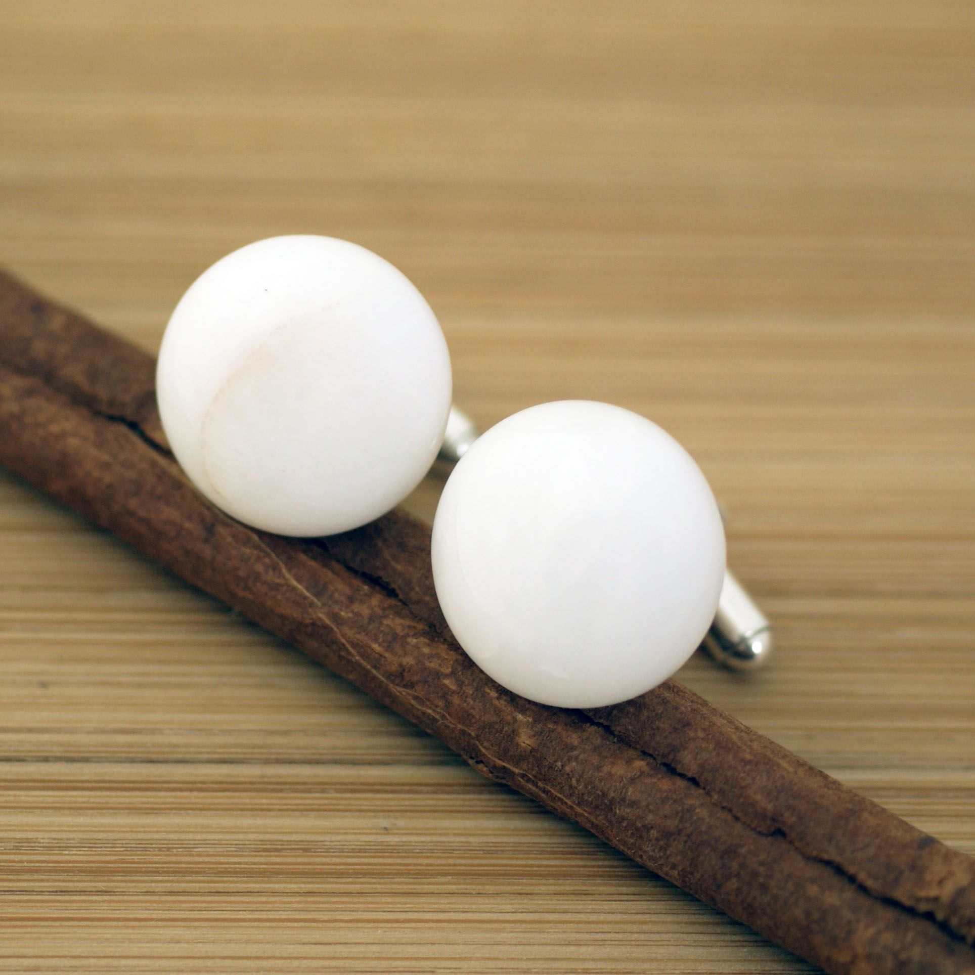 Manufakturaspinek Srebrne spinki do mankietów Agat brazylijski biały (S340)