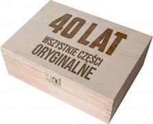 Koszulkowy 40 lat - wszystkie części oryginalne - drewniane pudełko z grawerem