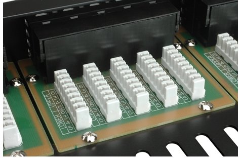 Solarix ISDN panel 50 x RJ45 1U, Czarny