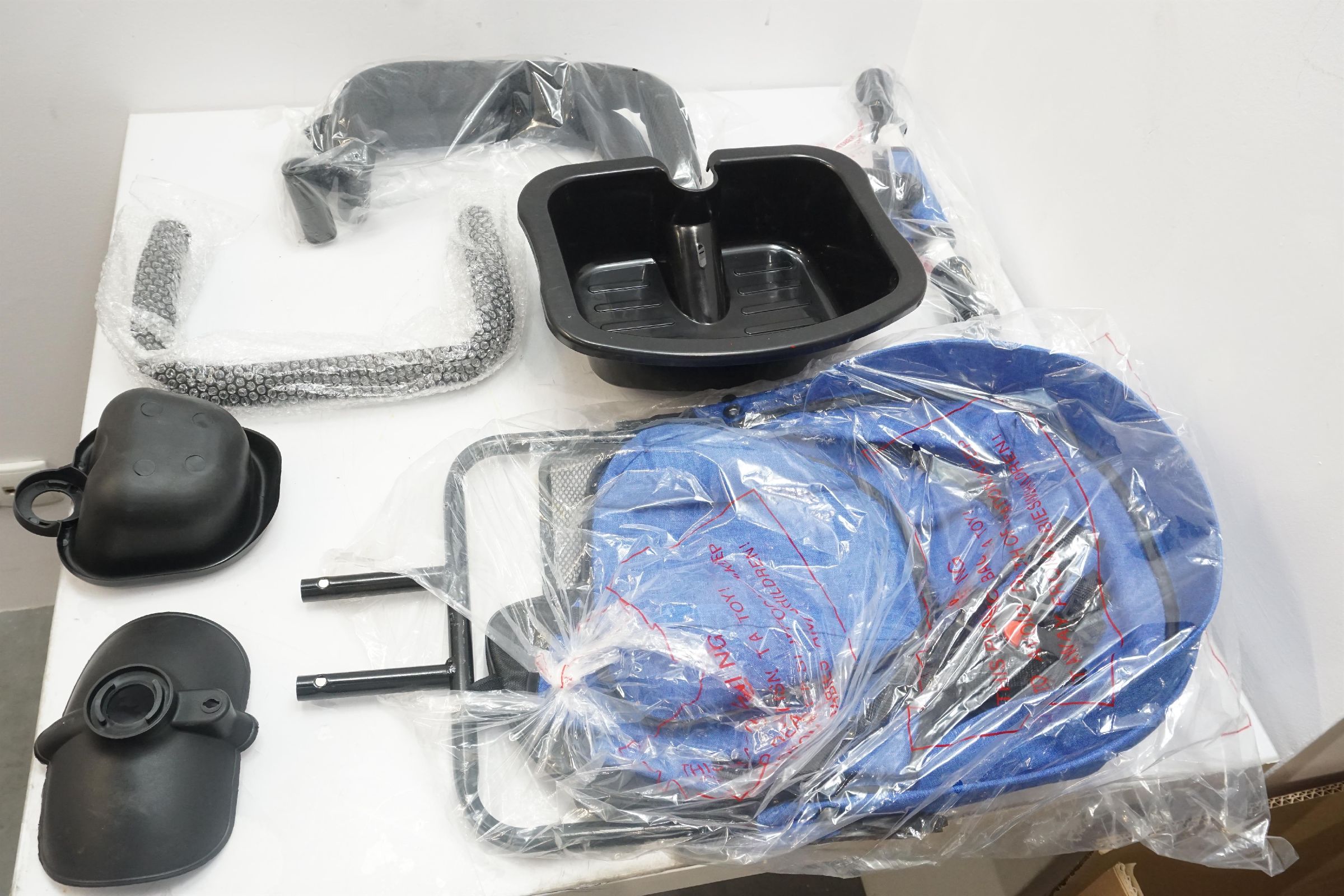 Tesoro Rowerek trójkołowy BT-13 Biała rama-niebieski [outlet]