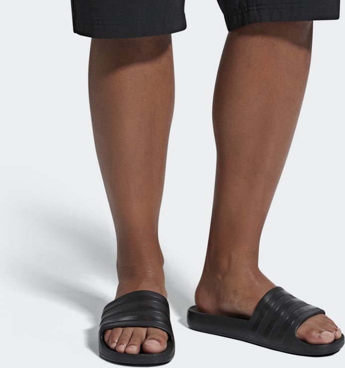 Adidas Klapki męskie Adilette Aqua czarne r. 47 (F35550)