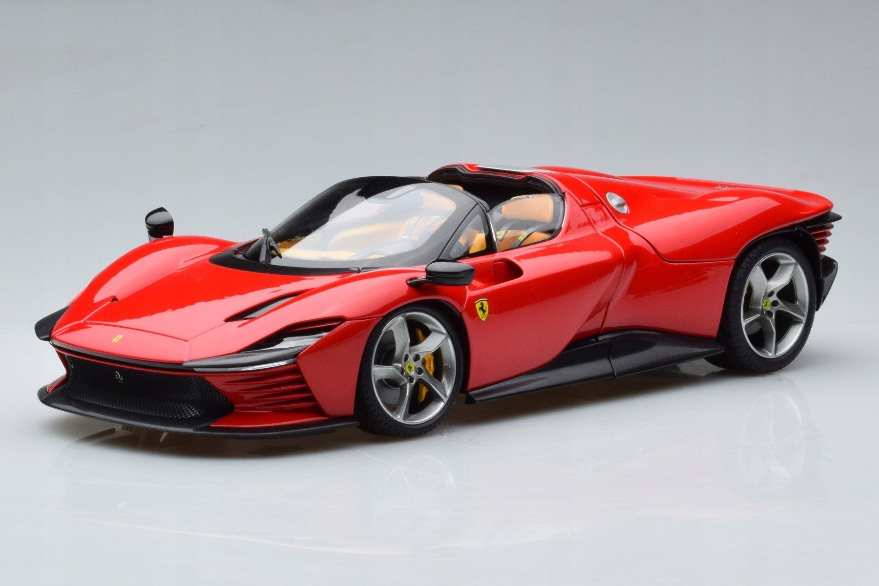 Bburago Ferrari Daytona SP3 Red 1:18 BBURAGO