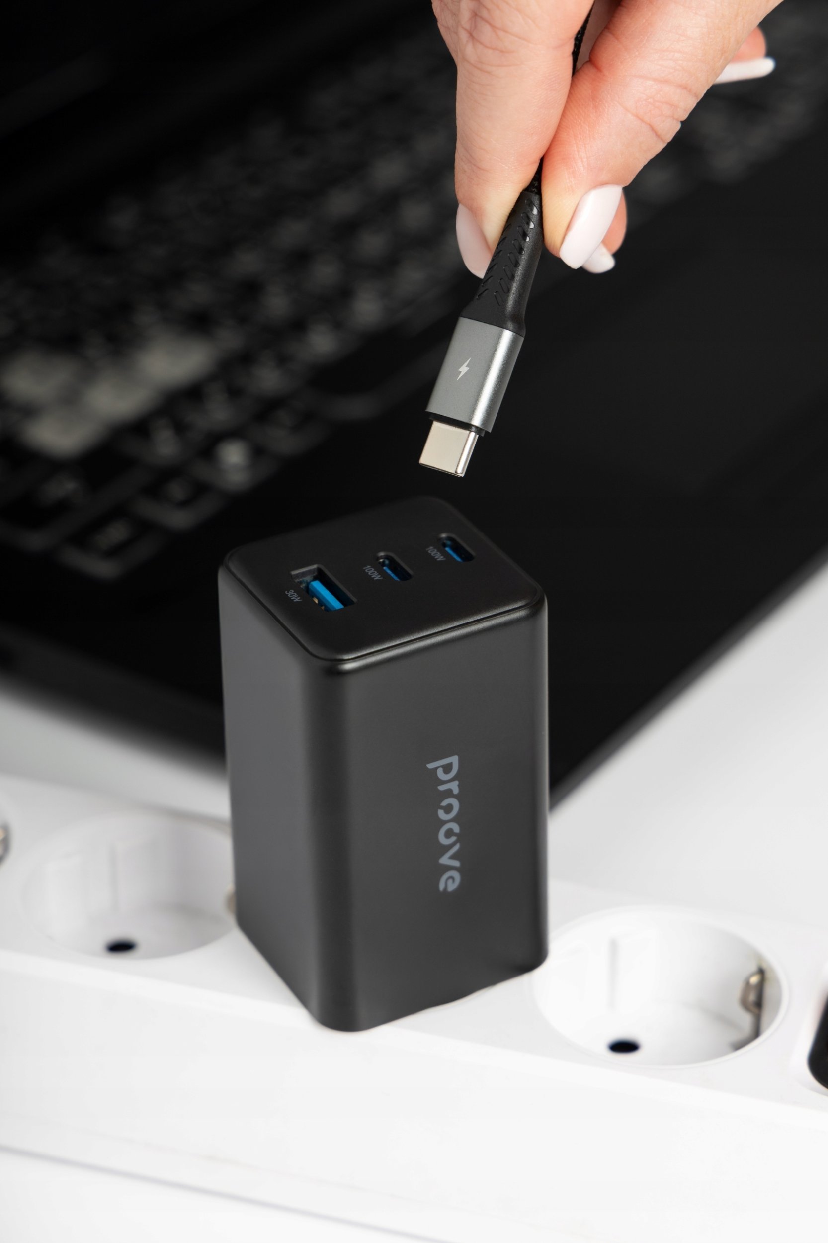 Ładowarka sieciowa Proove Pocket GaN 65W black (2*Type-C + USB)