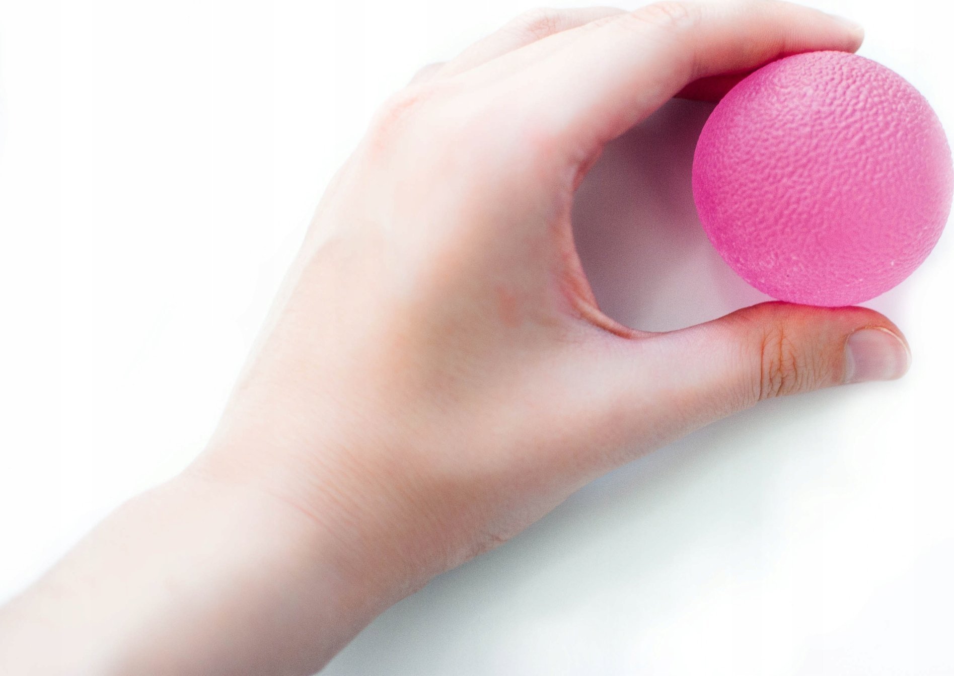 MDH Piłeczka żelowa do rehabilitacji dłoni - Różowa