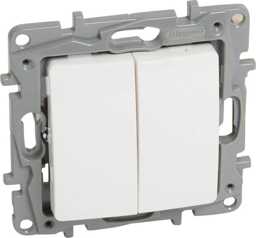 Legrand Łącznik świecznikowy Niole 10AX IP20 biały (764505)