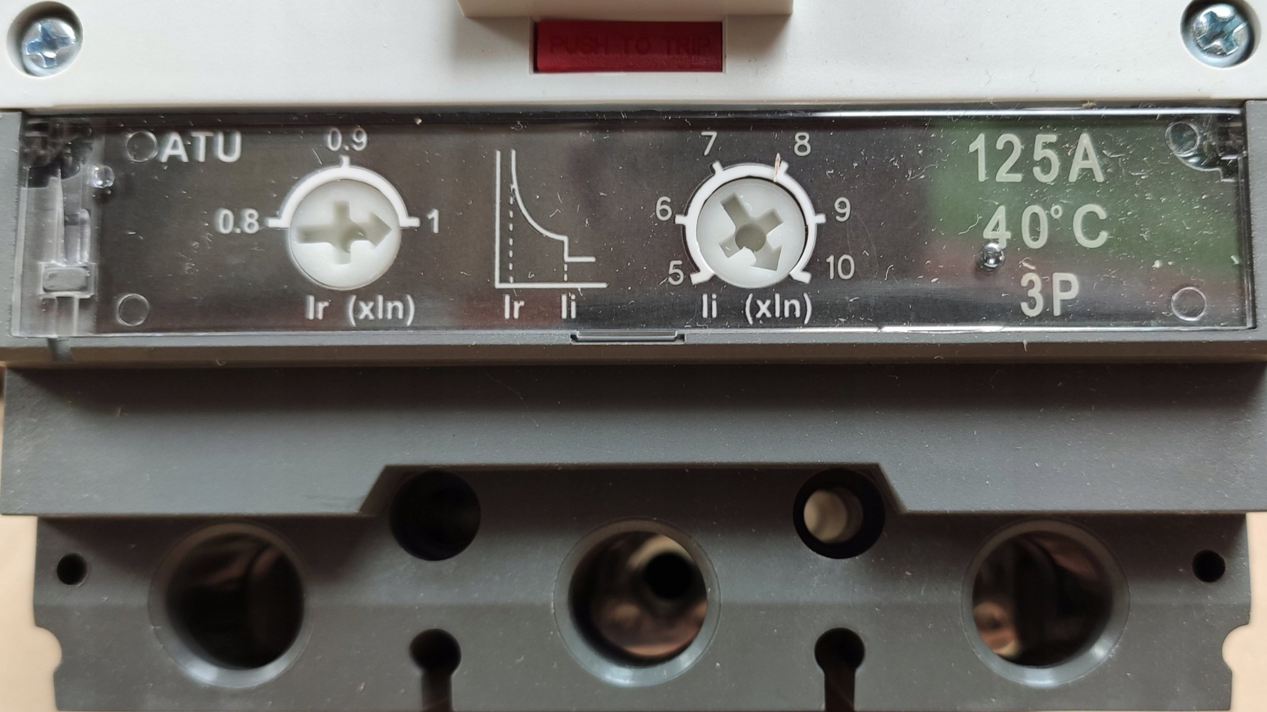LSiS Wyłącznik kompaktowy serii TS 3P 125A zabezpieczenie ATU 50kA TS160N ATU 125A 3P