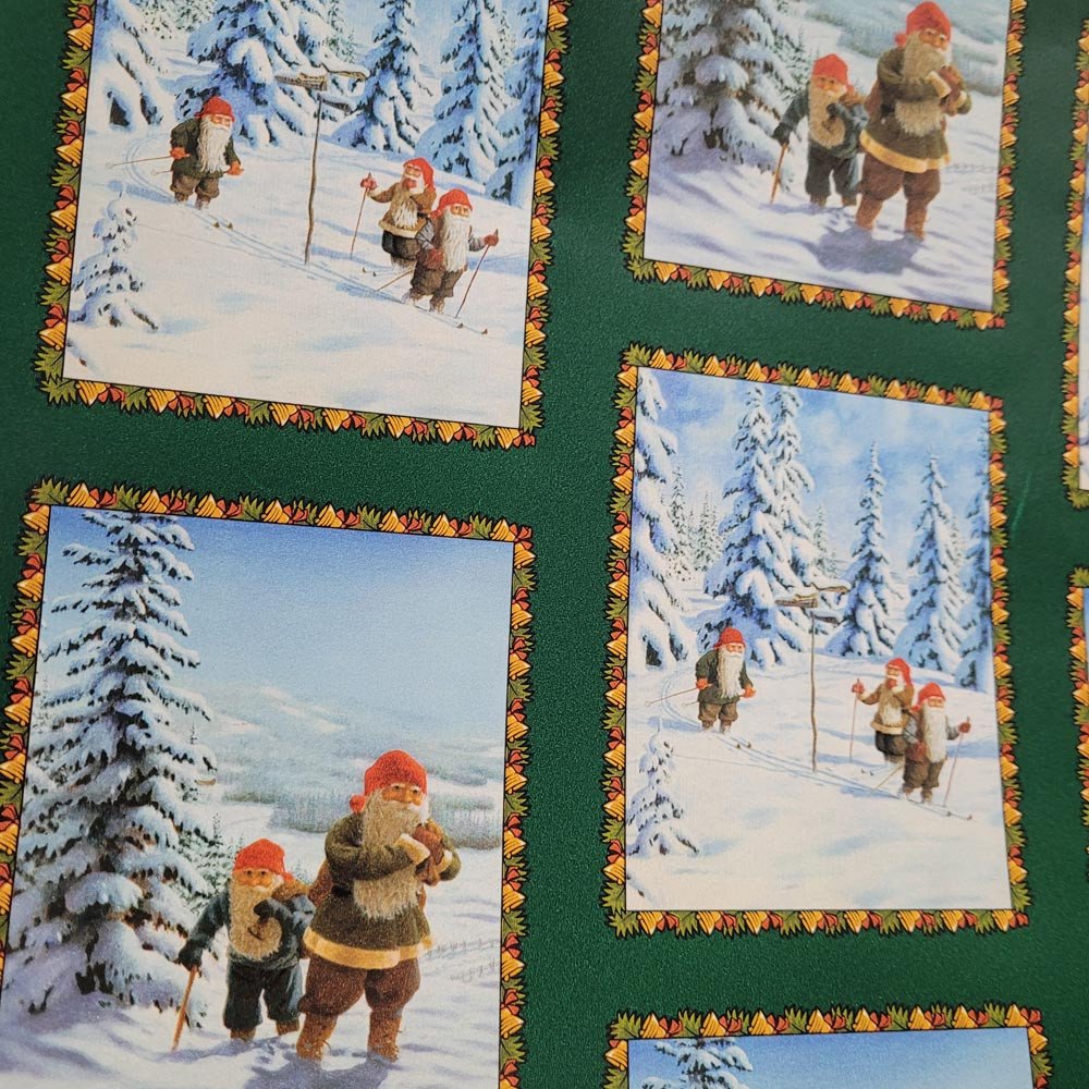 Papier świąteczny mikołaj do prezentów 57cmx25m 25m72