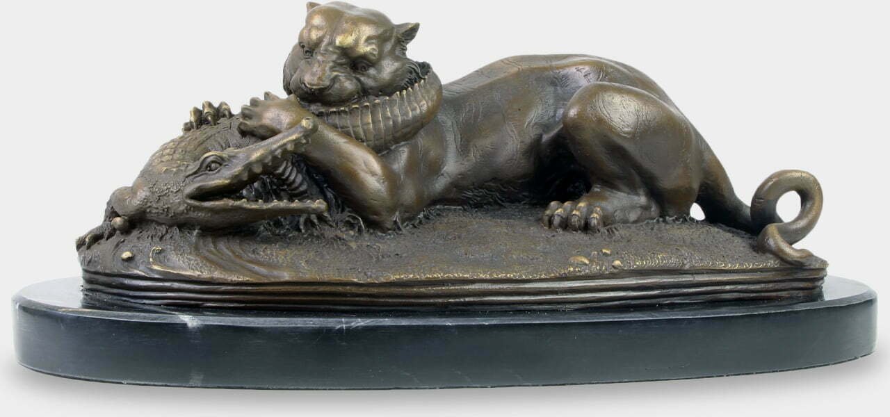 rzezbyzbrazu Tygrys Pożerający Krokodyla z Gangesu Rzeźba z Brązu