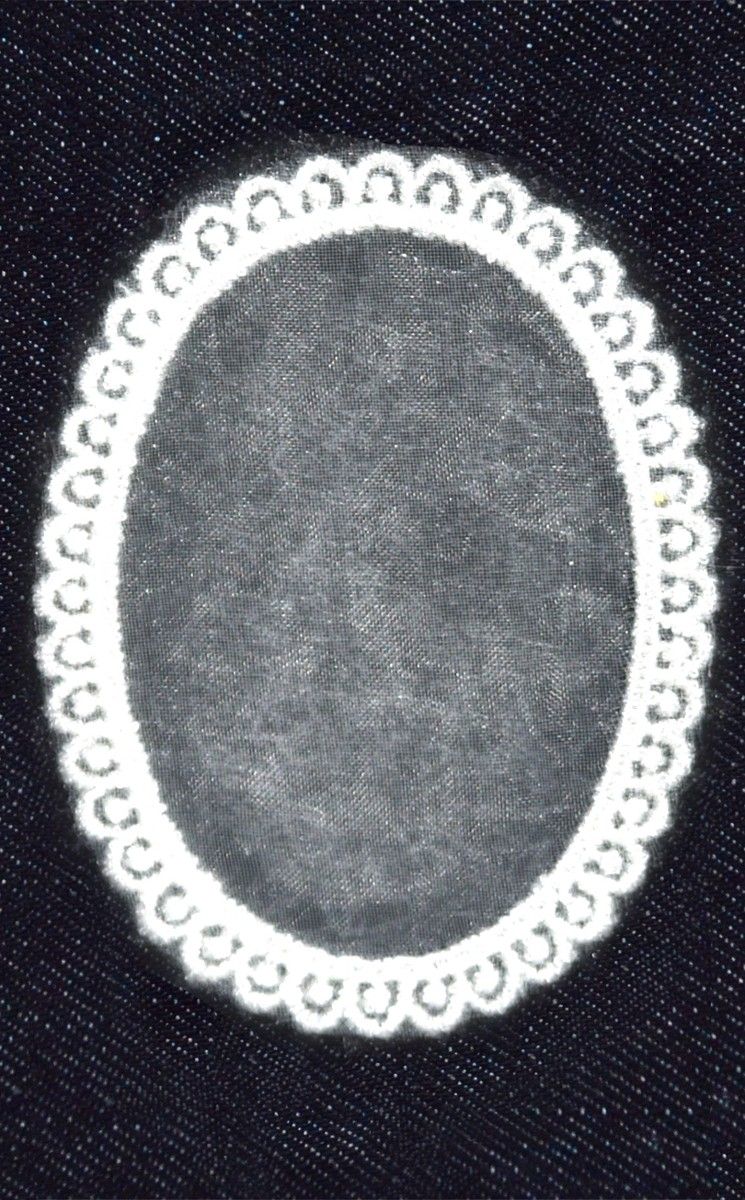 Ki-Sign Naprasow. Koronkowa Owal