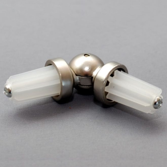 LINKAGE IN CORNER FOR CURTAIN SILVER D19